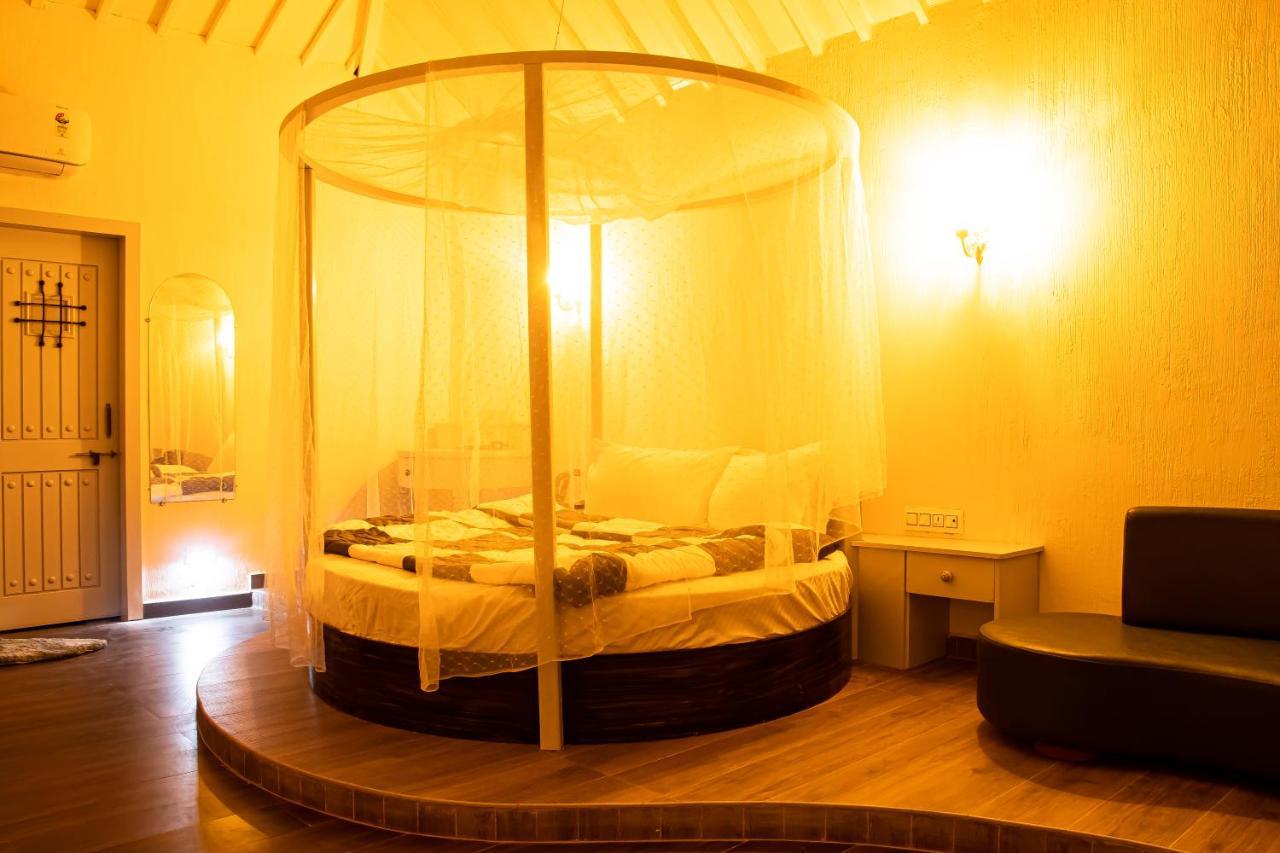 The Village Resort Mundra Ngoại thất bức ảnh